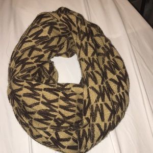 Michael Kors MK scarf